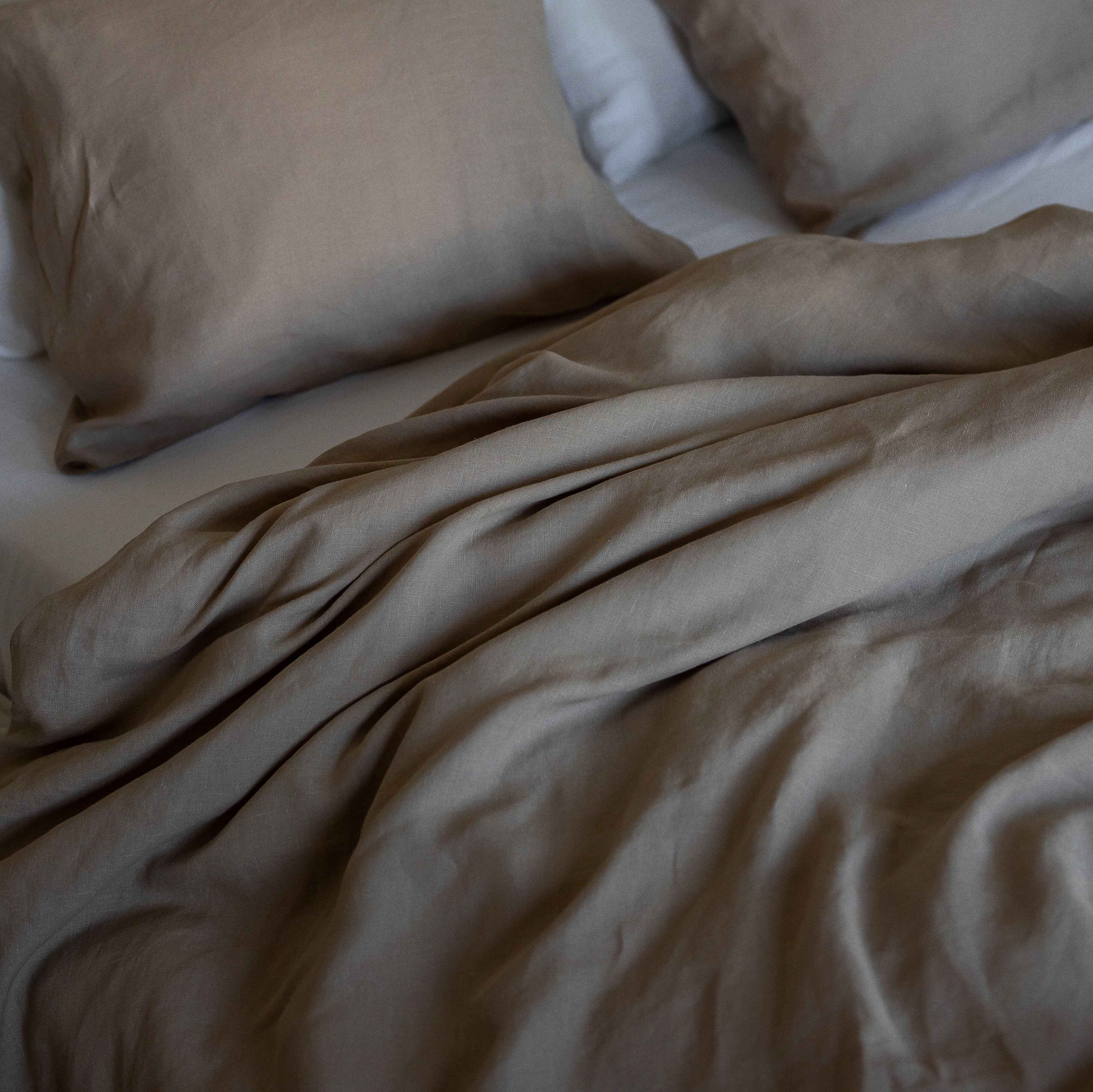Linen Bedding Set – Warm Cocoa