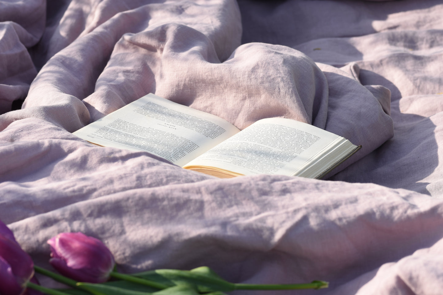 Linen Bedding Set – Morning Mist (Ash Rose)