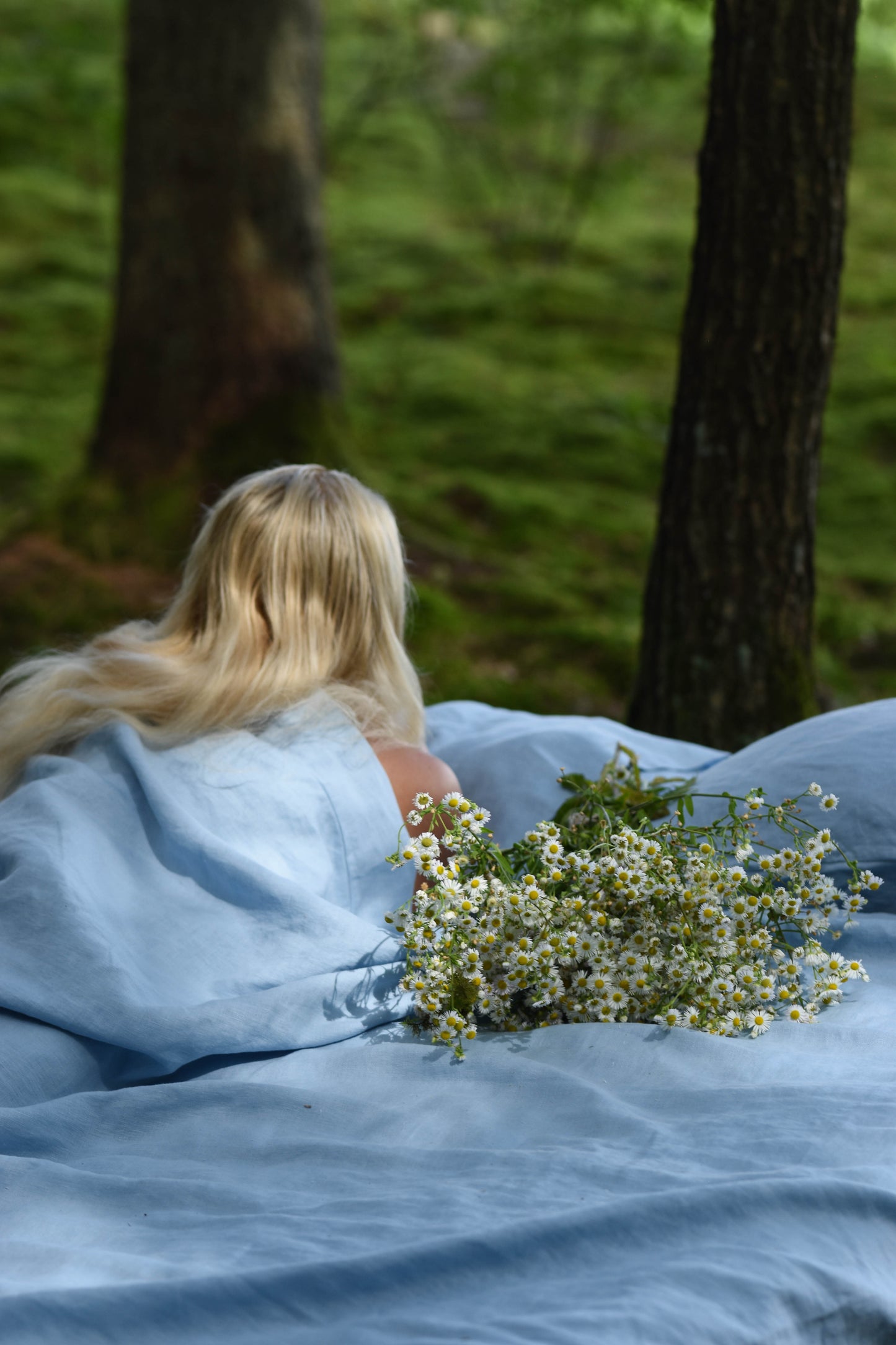 Linen Bedding Set – Light Blue