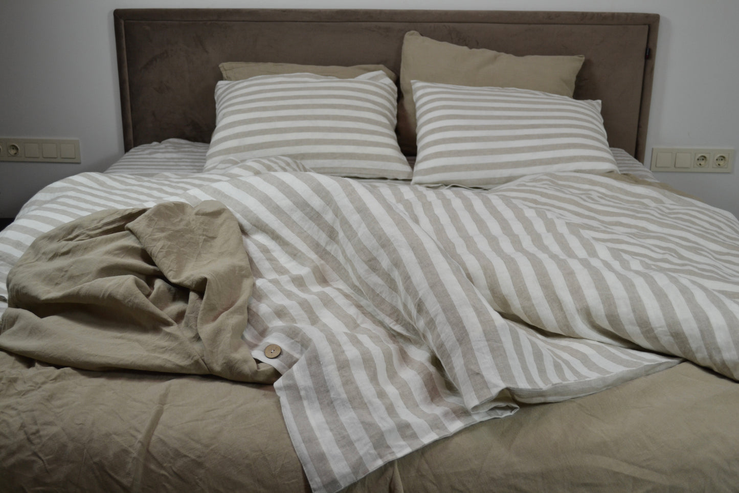 Striped Linen Bedding with Bamboo Buttons - LinumLenis