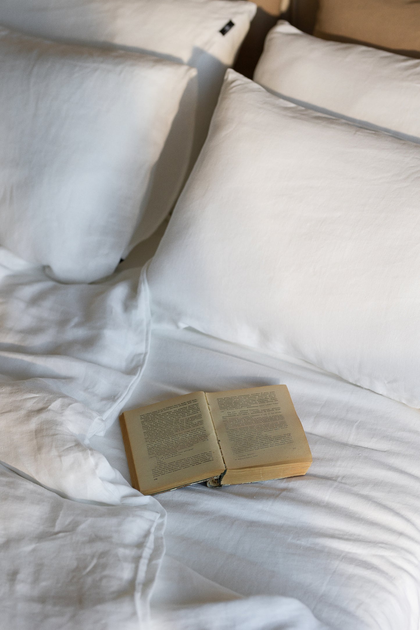 Linen Bedding Set – Pure White