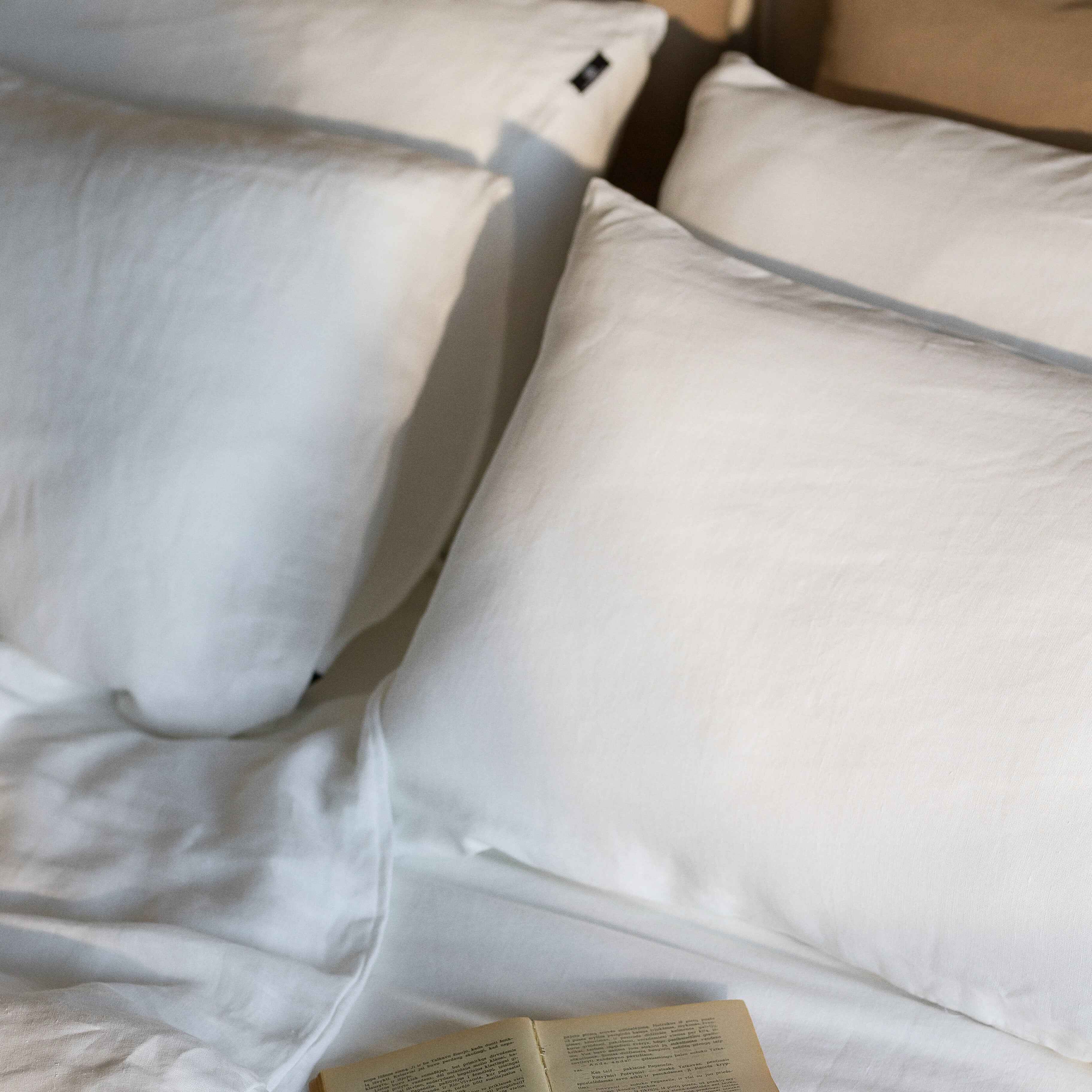 Linen Bedding Set – Pure White