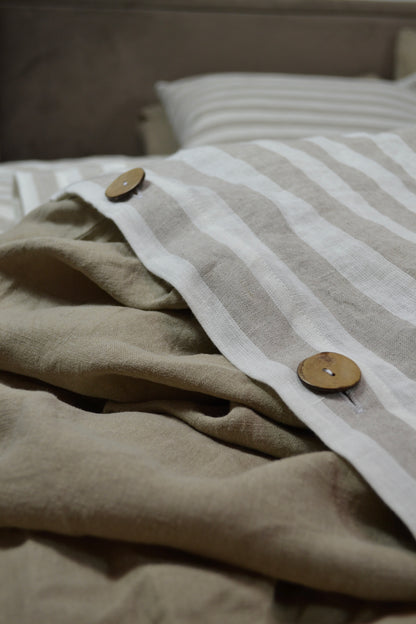 Striped Linen Bedding with Bamboo Buttons - LinumLenis