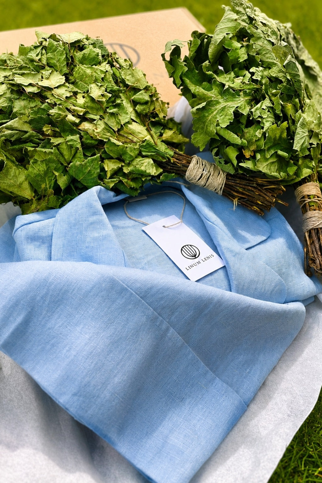 Linen Leisurewear &amp; Sauna Whisks Gift Set