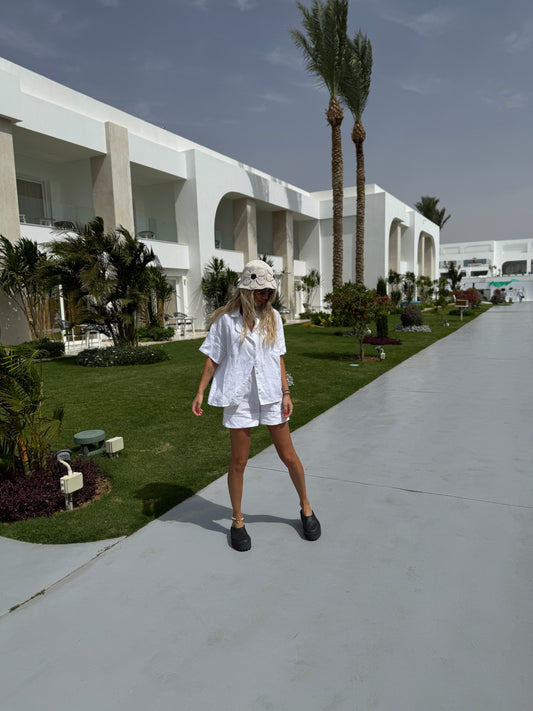 Linen Shorts – Pure White